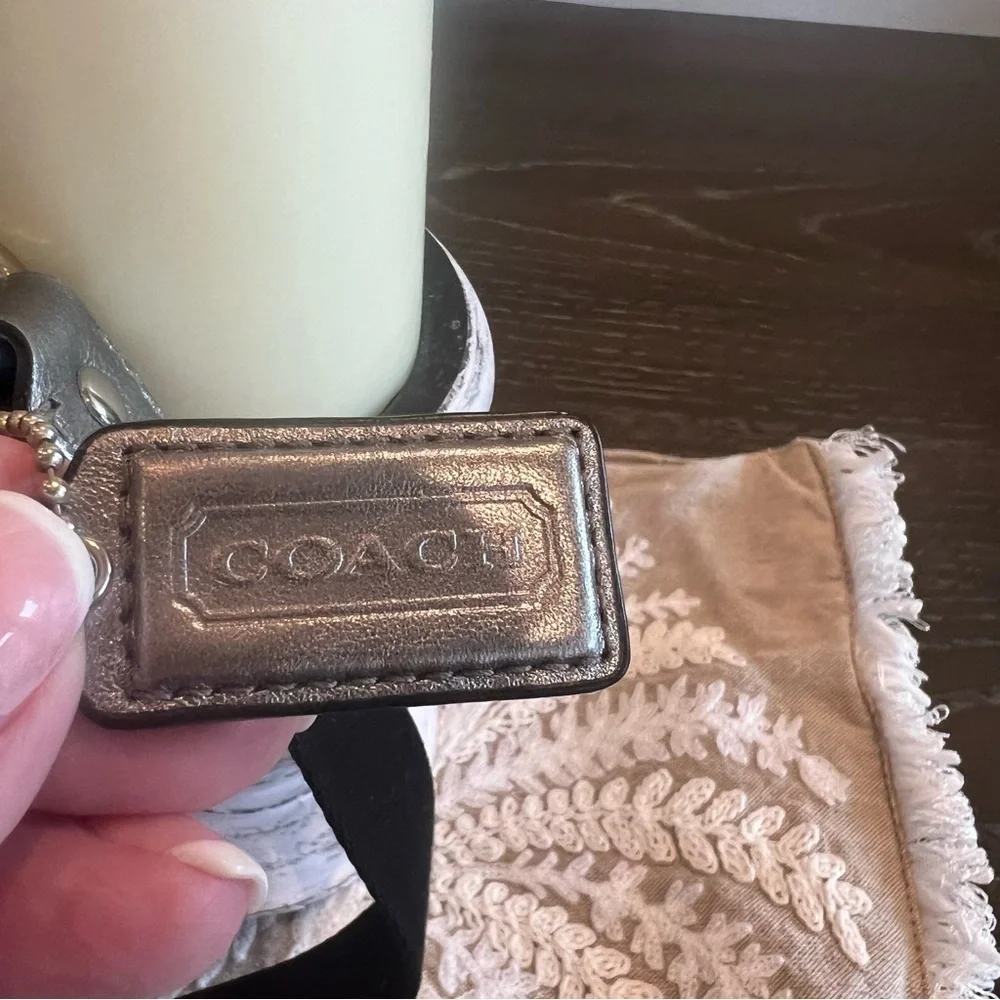 Coach Pop Art Crossbody Bag - EUC - Picture 3 of 10